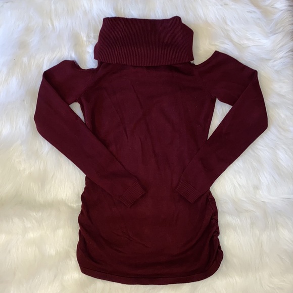 Hooked Up Burgundy Turtle Neck Cut Out Shoulder Ruched Side Long Sleeve Top - Picture 4 of 4